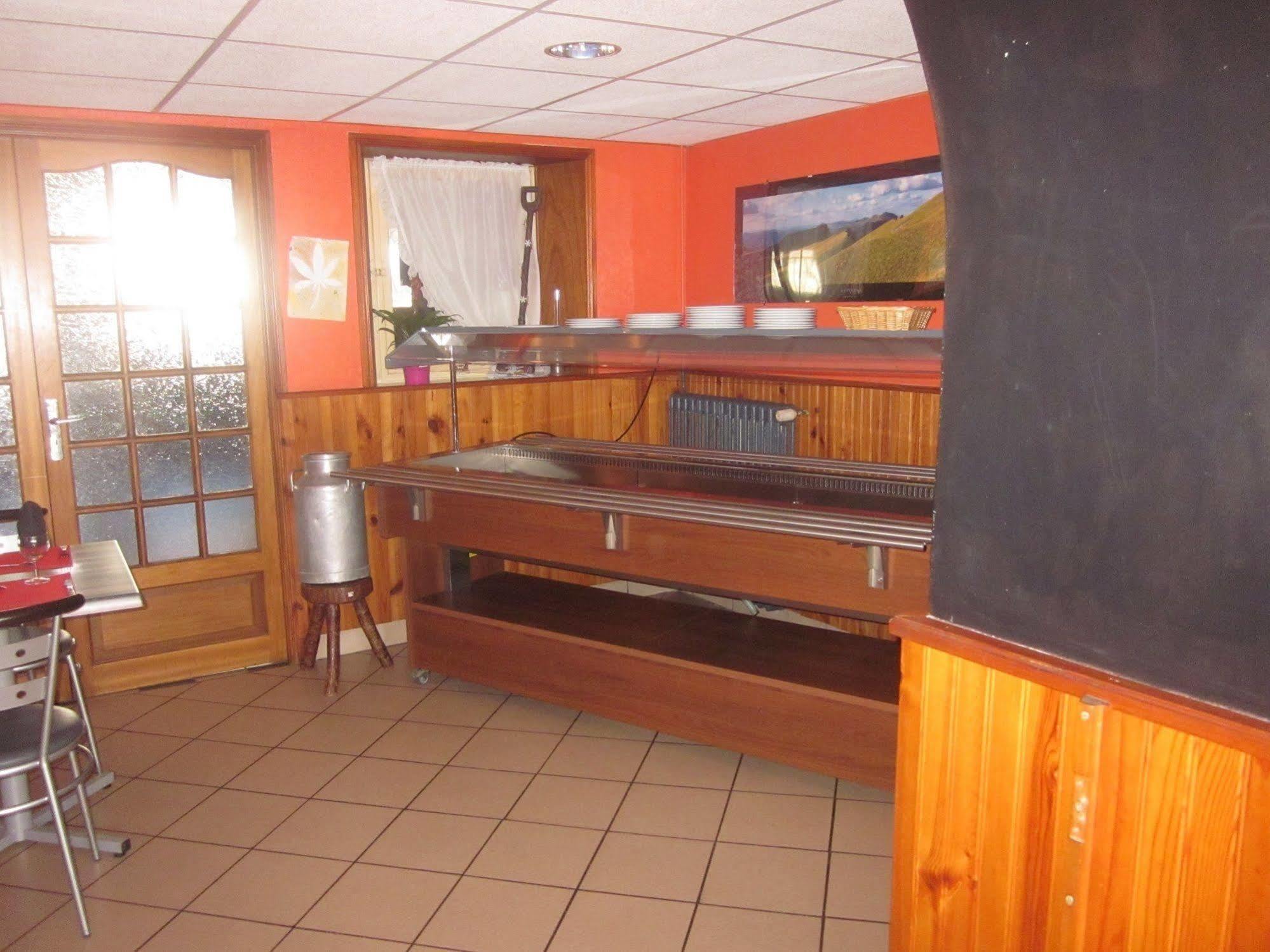 Auberge Des Volcans D'Auvergne Mably Экстерьер фото
